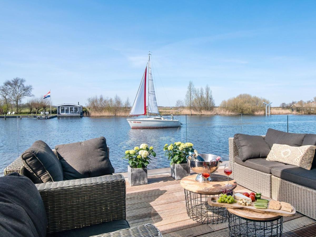 Very Spacious 8-Person Holiday Home In Friesland With Three Bedrooms De Veenhoop Eksteriør bilde